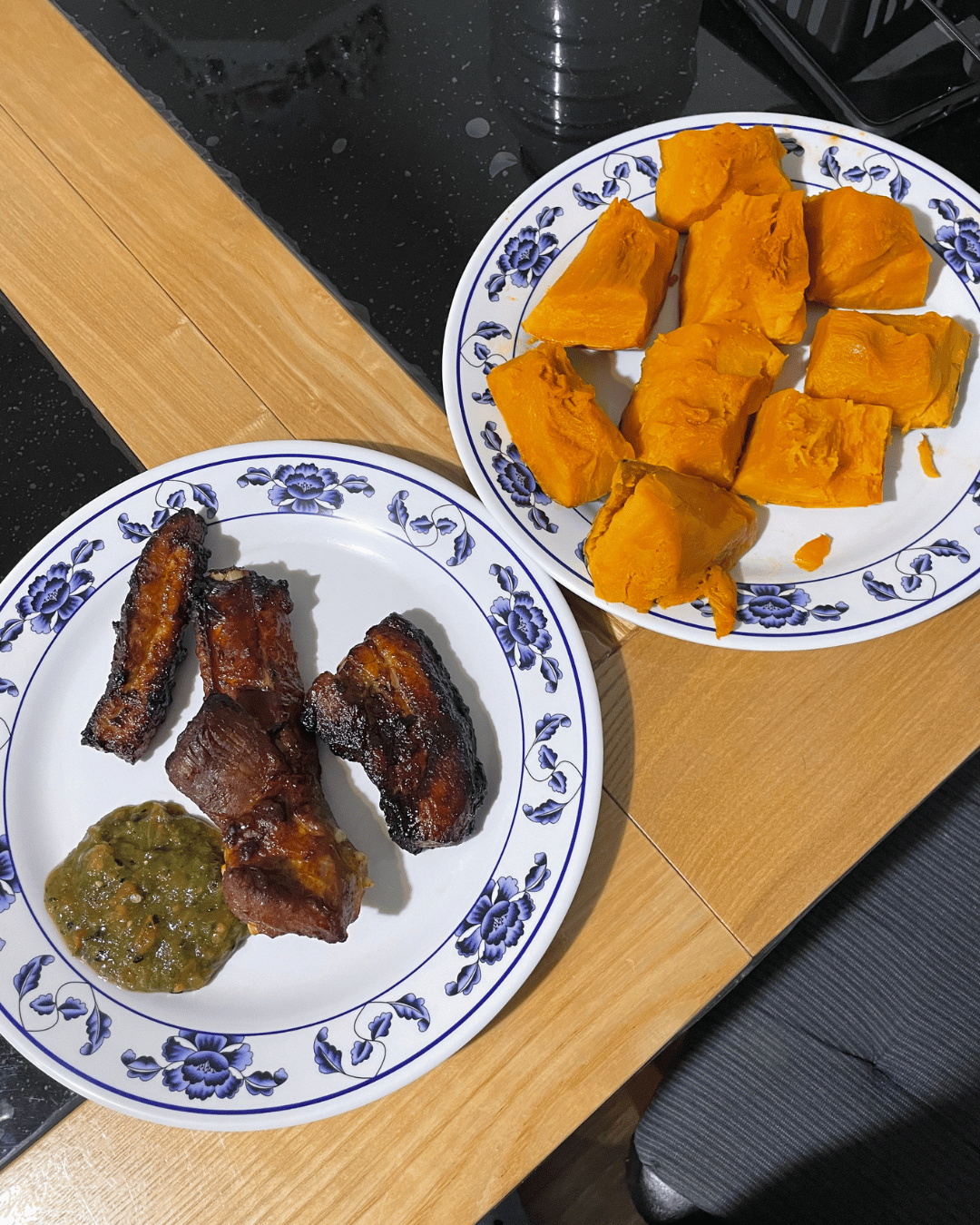 6 Habits to Lose Body Fat Without Working Hard Home-cooked whole food meal with grilled meat and pumpkin supporting healthy fat loss habits